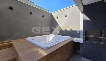 Apartamento de área privativa com espaço gourmet, 03 suítes e 03 vagas no centro