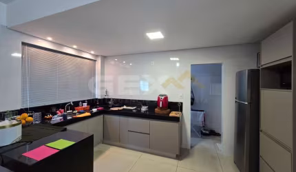 Apartamento de 03 quartos sendo 01 suíte e 02 vagas na Rua Sete de Setembro Bair