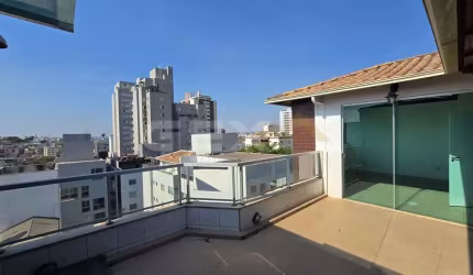 Cobertura duplex à venda no Centro, 4 quartos sendo 1 suíte e espaço gourmet.