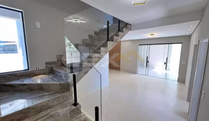 Casa à venda no bairro Belvedere, 4 quartos sendo uma suíte, terraço e espaço go