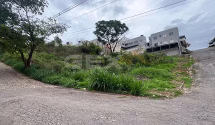Lote de 300m² no Bairro Manoel Valinhas com toda infraestrutura