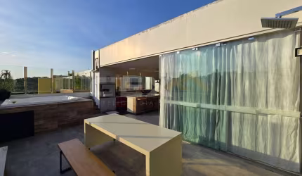 Cobertura com 3 quartos, 2 vagas e espaço gourmet. Condomínio com infraestrutura