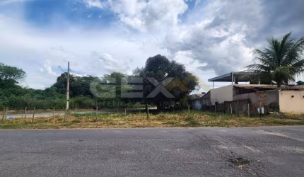Lote de esquina no bairro Das Oliveiras sendo de esquina.