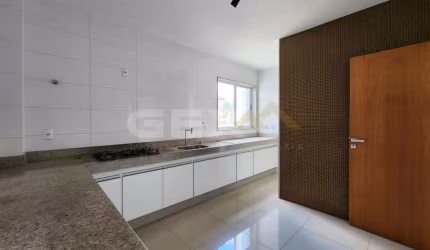 Apartamento à venda no Centro, 3 quartos sendo 1 suíte.