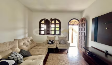 Casa à venda no bairro São Judas, 3 quartos sendo 1 suíte.