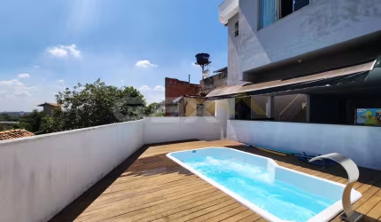 Casa à venda no bairro Belvedere, 3 quartos sendo 1 suíte e espaço gourmet.