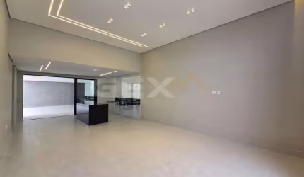 Casa à venda no Residencial Altaville, 3 quartos sendo 1 suíte com closet.