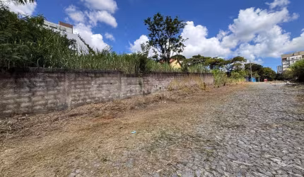 Lote à venda no bairro Sidil, com 360 m².