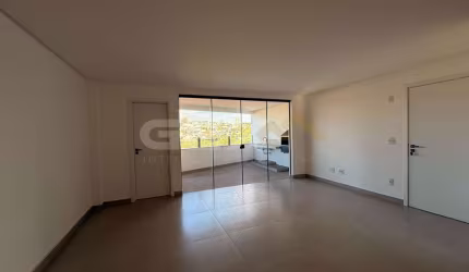 Apartamento à venda no bairro Bom Pastor, 4 quartos sendo 2 suítes.