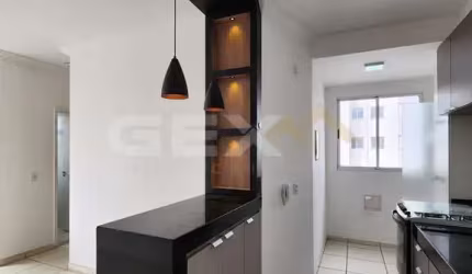 Apartamento à venda em condomínio no bairro Planalto.