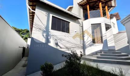 Casa à venda no Bairro Planalto