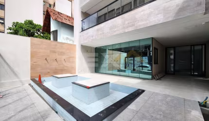 Cobertura Duplex à venda no Centro, 3 quartos sendo 1 suíte.
