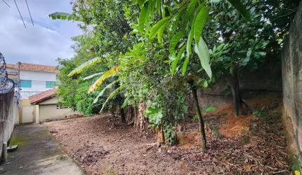 Lote à Venda no Bairro Belvedere com 276m²
