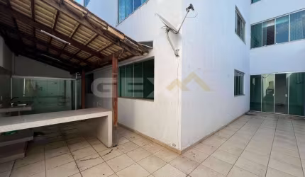 Apartamento à venda no bairro Porto Velho, 3 quartos, 1 suíte e 2 vagas.