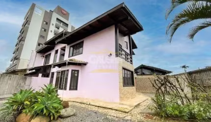 CASA no AMÉRICA com 4 quartos para VENDA, 270 m²