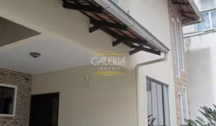 SOBRADO no CENTRO com 3 quartos para VENDA, 180 m²