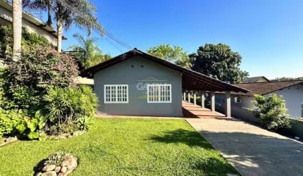 CASA no COSTA E SILVA com 3 quartos para VENDA, 200 m²