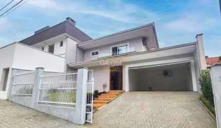 CASA no BOM RETIRO com 3 quartos para VENDA, 174 m²