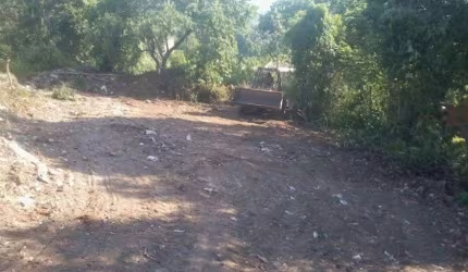 Terreno de 600 M2 localizado na Rua H 167 - Badú - Niterói.
