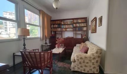 Excelente Casa na Alameda João Batista
