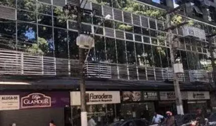 Vendo Excelente Sala Comercial no Centro de Niterói