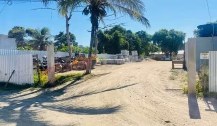 Dois Lotes Planos de 450 M2 cada