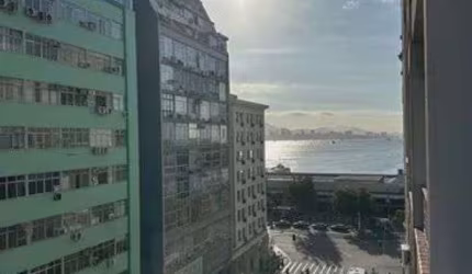 Excelente Sala Comercial na Amaral Peixoto com Vista para a Baía de Guanabara