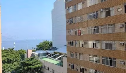 Excelente Apartamento de Quarto e Sala na Rua Comendador Queiroz em Icaraí