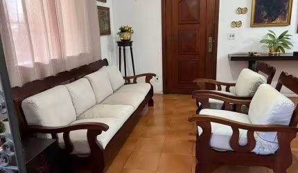 Ótima Casa na Rua Otavio Kelly 600 em Icaraí