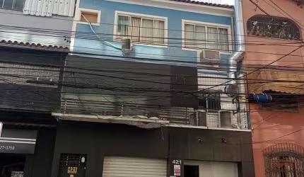 Loja Térrea com Sobrado e Terraço em cima na Rua Lopes Trovão 421.