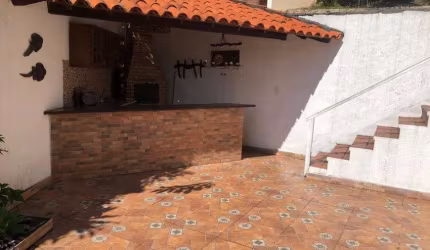 Ótima Casa de alto padrão no Condomínio Ubá 3 para venda.