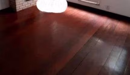 Excelente apartamento na Rua Mariz e Barros 58 em Icaraí.