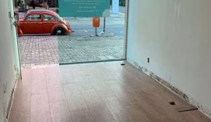 Loja Muito Bem Localizada em São Francisco - Niterói.