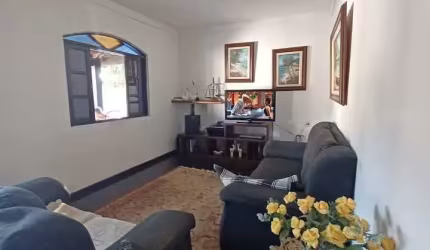 Excelente Casa em Maria Paula a Venda