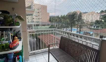 Excelente Apartamento no Condomínio Chácara Pendotiba.
