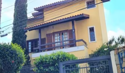 Casa para Venda em Mauá, Matriz, 4 dormitórios, 2 suítes, 5 banheiros, 4 vagas