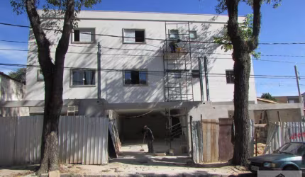 Sobrado para Venda em Santo André, Vila Vitória, 2 dormitórios, 2 suítes, 2 banheiros, 4 vagas