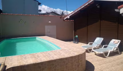 Casa com 3 Quartos no Porto novo em Caraguatatuba, piscina à Venda