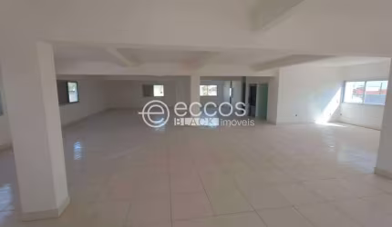 Imóvel Comercial para aluguel, Granada - Uberlândia/MG