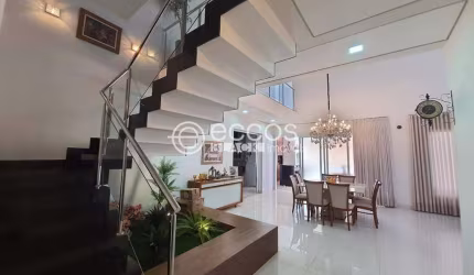 Casa em condomínio à venda, 3 quartos, 3 suítes, 2 vagas, Nova Uberlândia - Uberlândia/MG