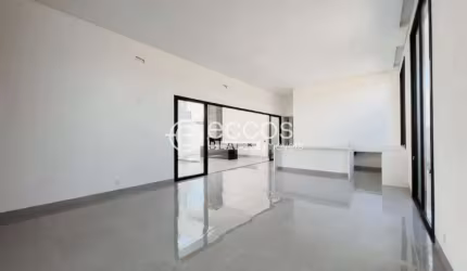 Casa em condomínio à venda, 3 quartos, 3 suítes, 4 vagas, Laranjeiras - Uberlândia/MG
