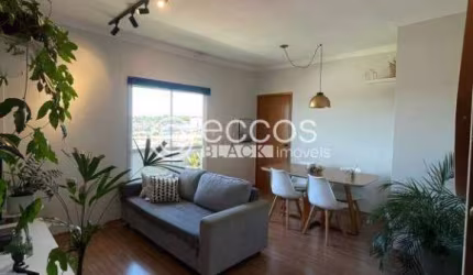 Apartamento à venda, 2 quartos, 1 suíte, 1 vaga, Santa Mônica - Uberlândia/MG