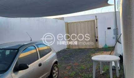 Casa à venda, 2 quartos, 1 suíte, 3 vagas, Novo Mundo - Uberlândia/MG