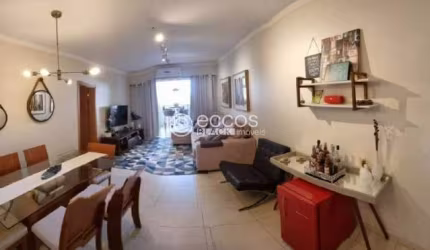 Apartamento à venda, 3 quartos, 1 suíte, 2 vagas, Centro - Uberlândia/MG