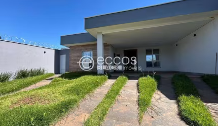 Casa à venda, 3 quartos, 3 suítes, Cidade Jardim - Uberlândia/MG