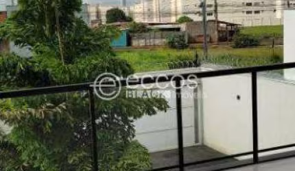 Casa à venda, 2 quartos, 1 suíte, 4 vagas, Portal do Vale - Uberlândia/MG