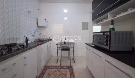 Apartamento à venda, 3 quartos, 1 suíte, 1 vaga, Saraiva - Uberlândia/MG