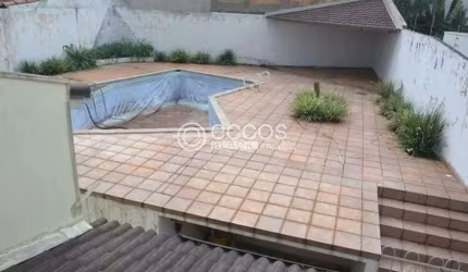 Casa à venda, 3 quartos, 1 suíte, 4 vagas, City Uberlândia - Uberlândia/MG