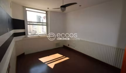 Apartamento à venda, 3 quartos, 3 suítes, 4 vagas, Osvaldo Rezende - Uberlândia/MG