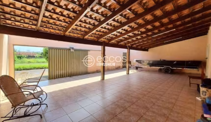 Casa à venda, 3 quartos, 1 suíte, 2 vagas, Buritis - Uberlândia/MG
